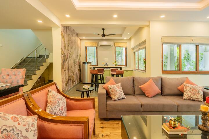 Living room image 1