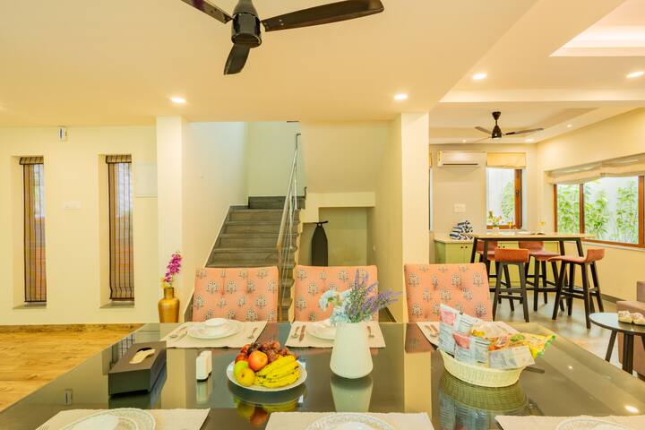 Living room image 5