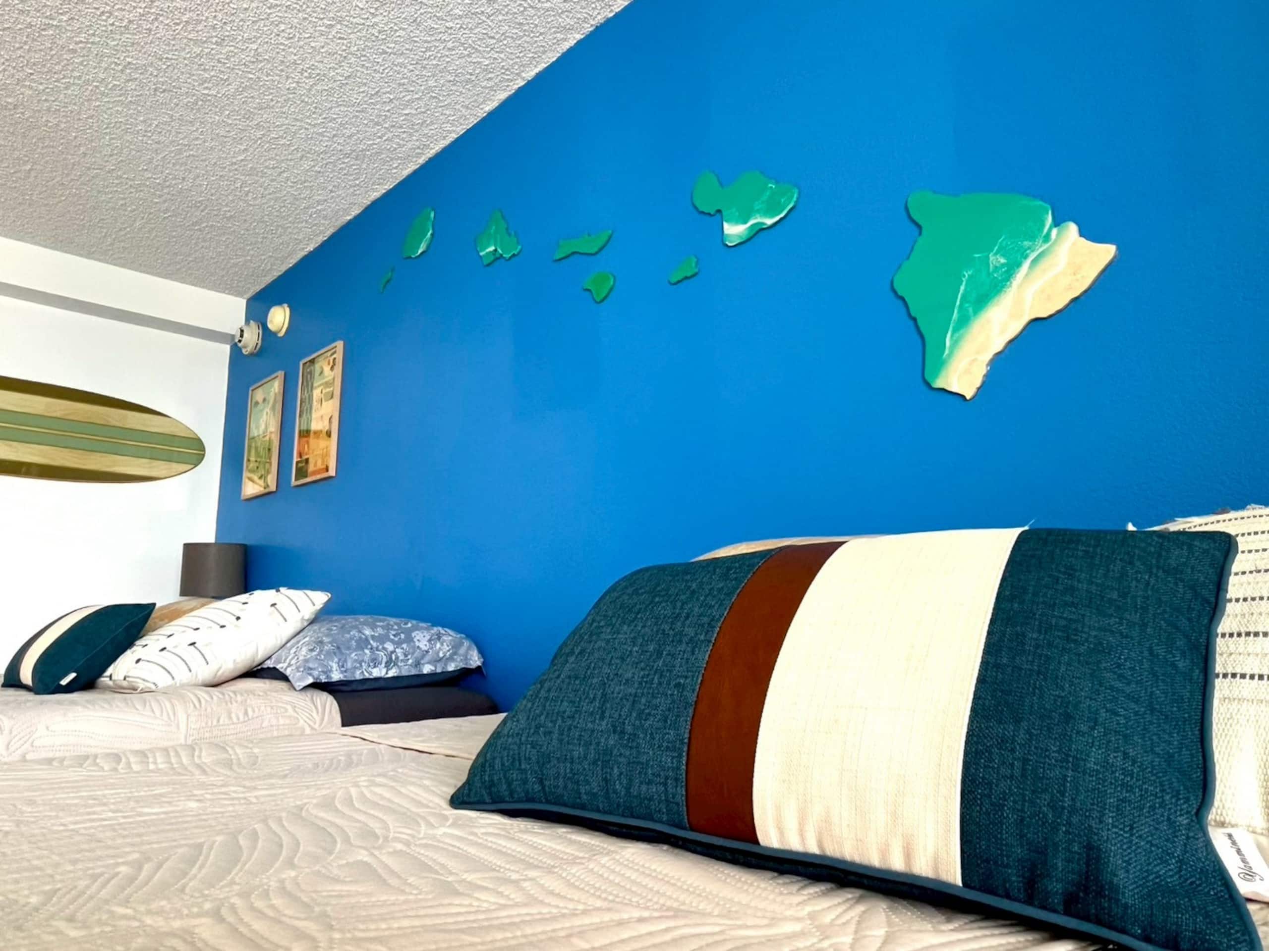 Condo in Honolulu · ★4.94 · Studio · 2 beds · 1 private bath - Image 12