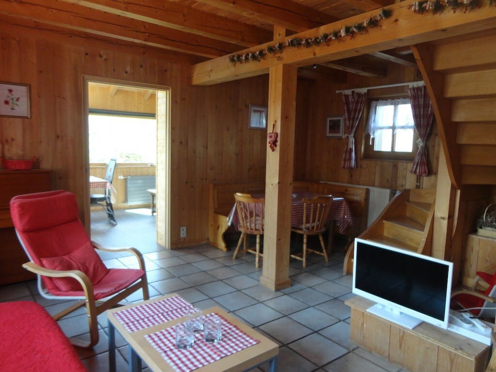 Successful Airbnb property: Charming cottage located in the Jura Mountains in Archidiocèse De Besançon