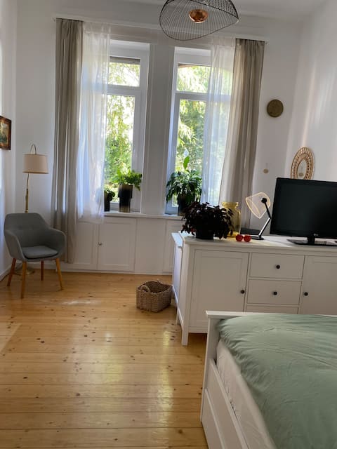 Top Airbnb: Frankfurt/Main Sachsenhausen- Schönes Apartment in Frankfurt Am Main