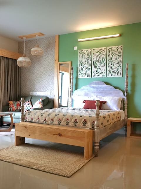 The Nook - By Kudrats Nilaya (Sea & Pool view)