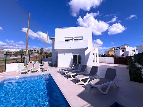 Villa 13 · Modern Princess