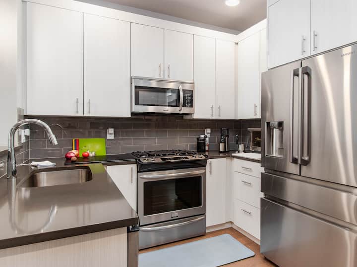 Modern Townhouse In Hillsdale - Portland, OR