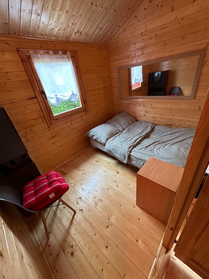 საძინებელი 1