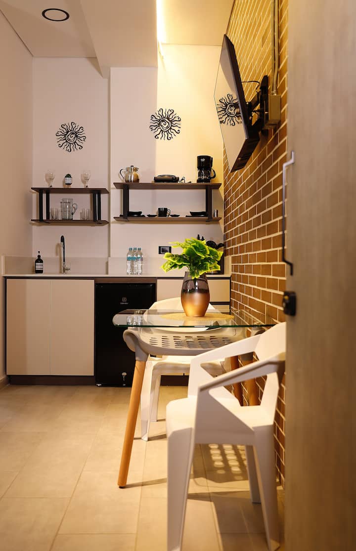 Relax In A Modern Space Laureles/ac/wifi900mb/cozy - Medellín, Colombia