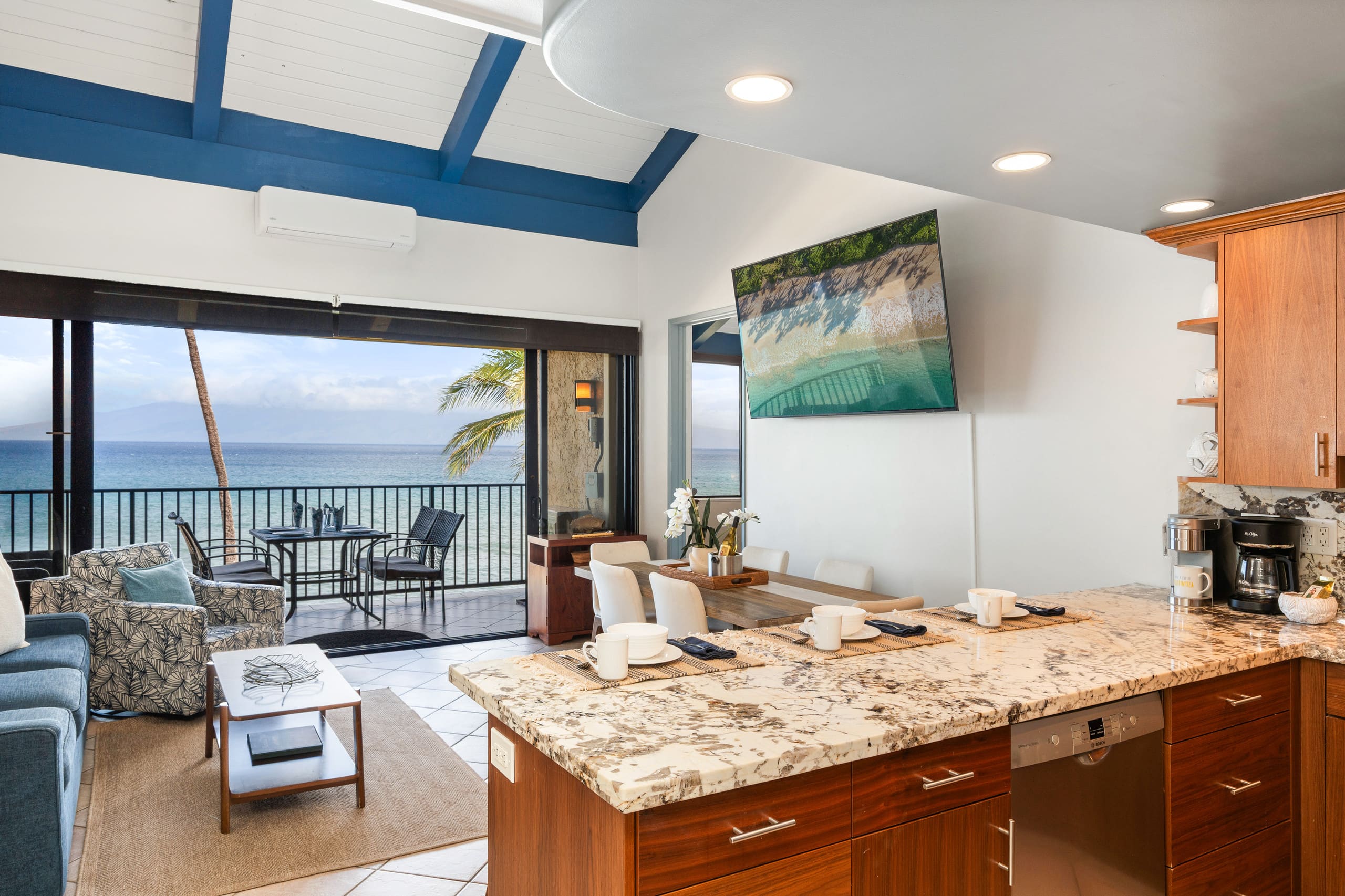 Condo in Lahaina · ★4.67 · 3 bedrooms · 4 beds · 3 baths - Image 23