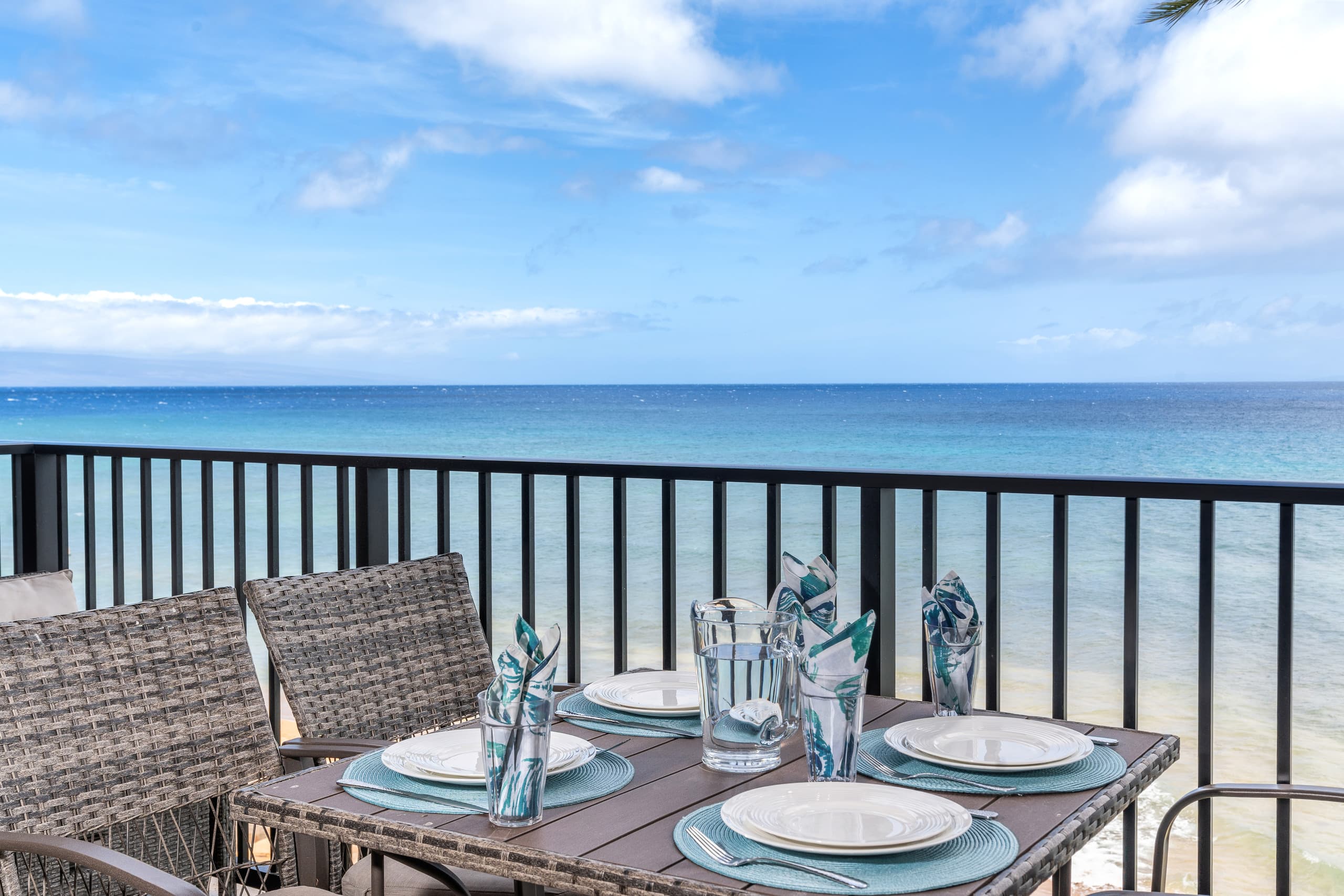 Condo in Lahaina · ★4.67 · 3 bedrooms · 4 beds · 3 baths - Image 11