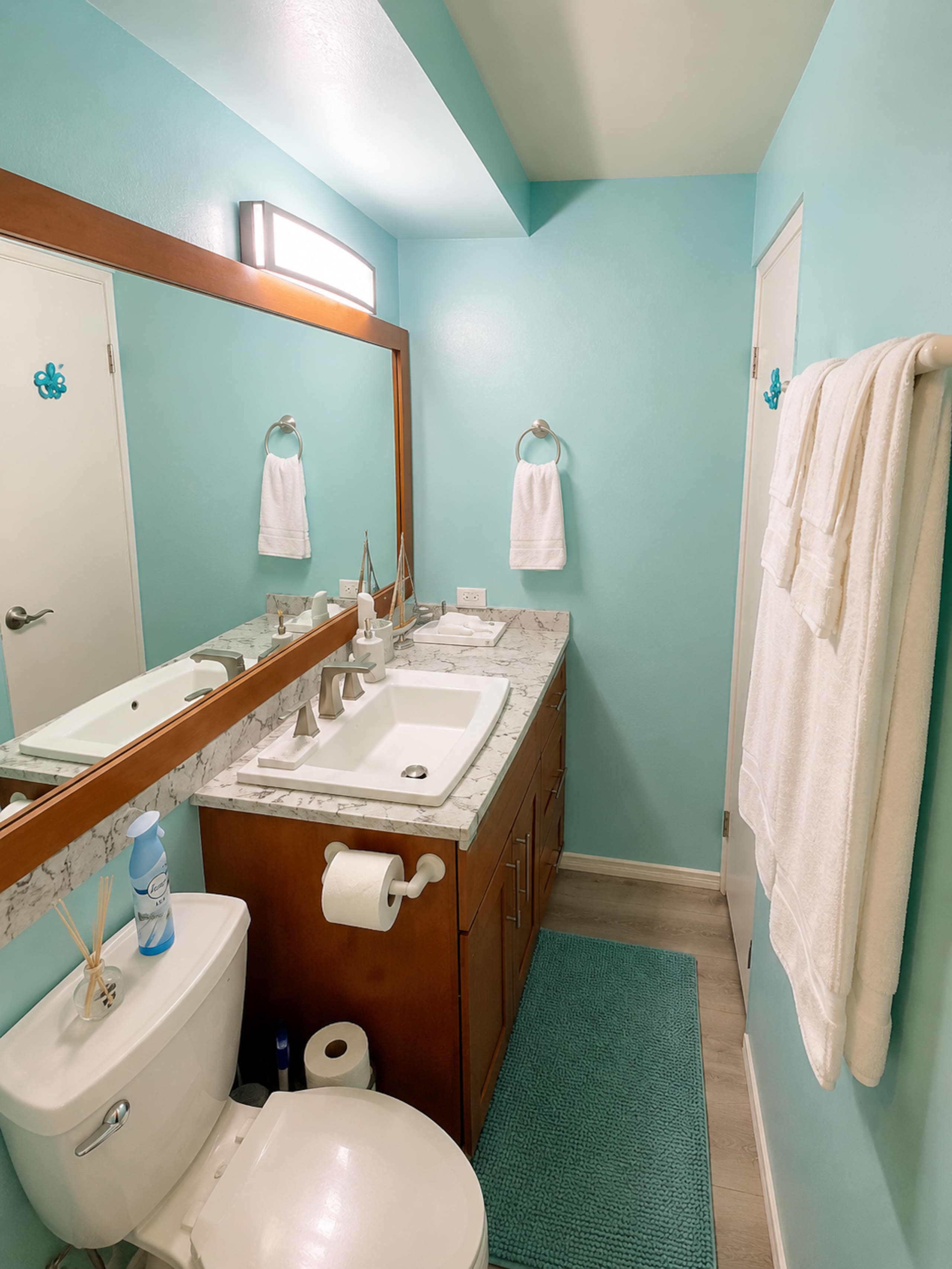 Condo in Honolulu · ★4.75 · 1 bedroom · 2 beds · 1 bath - Image 10