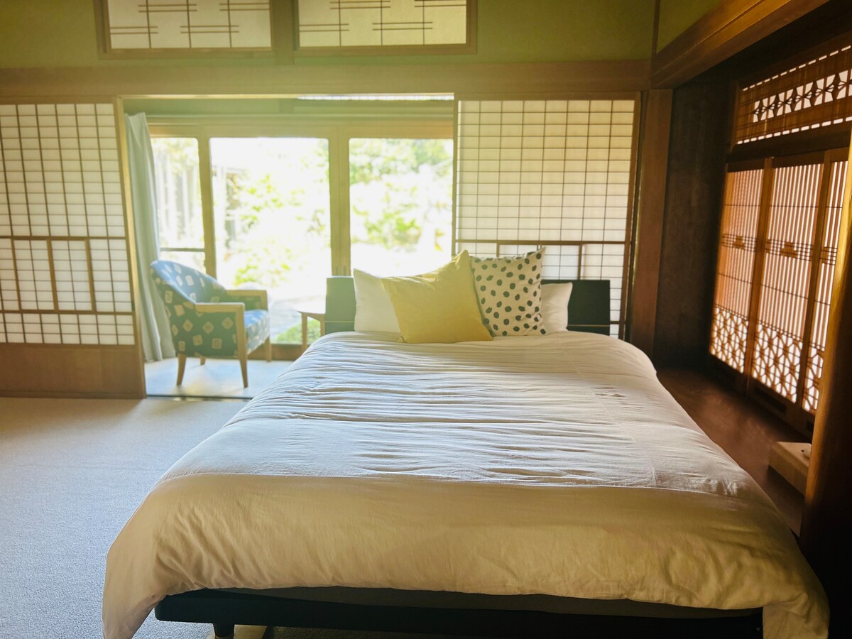 غرفة النوم 2