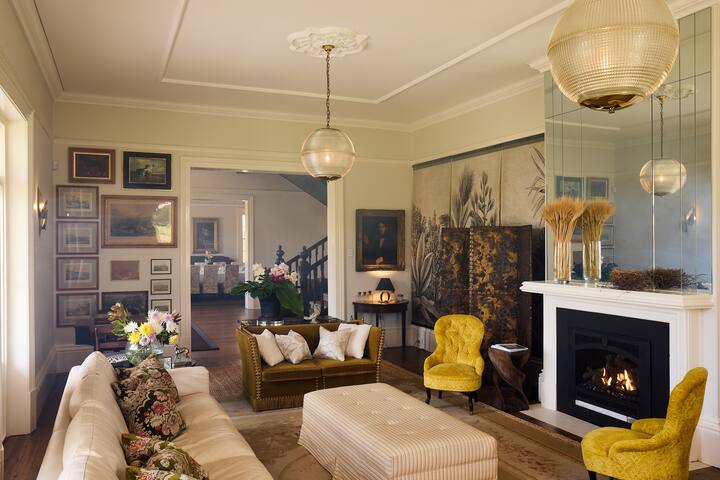 Highclere Farm - The Whole Mansion Option - Yass