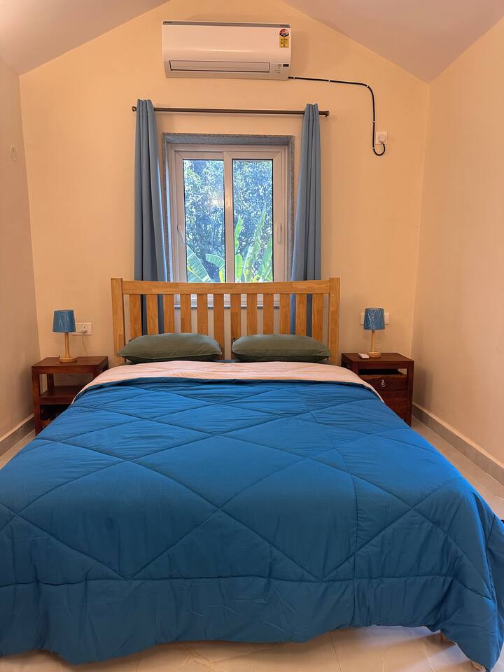 Bedroom 1 image 2