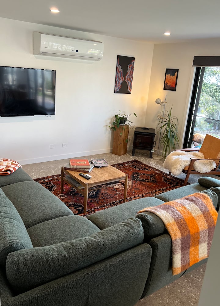 Home In Castlemaine. - Castlemaine