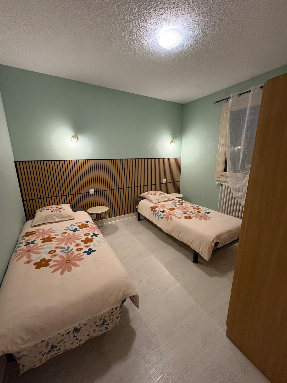 غرفة النوم 2