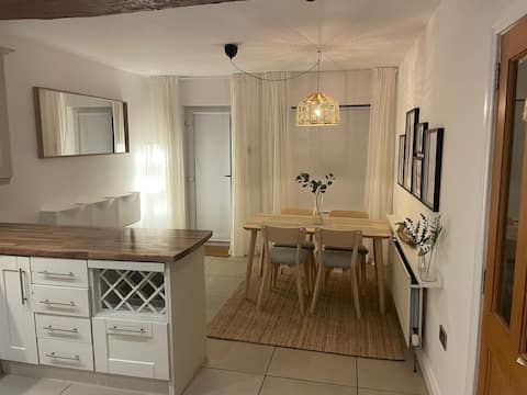 Carrick Retreat - Free off street parking