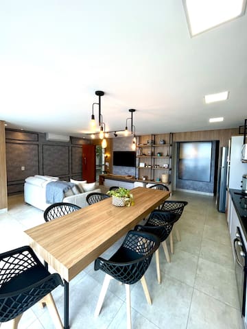 Apartamento de luxo na Joatinga com área externa