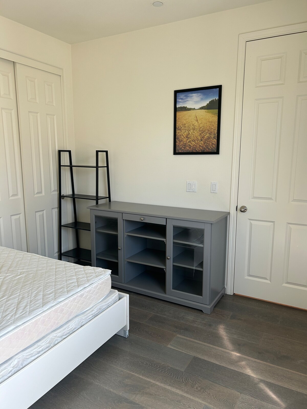 Dormitorio tranquilo y luminoso y cómodo. Casas en alquiler en Chino