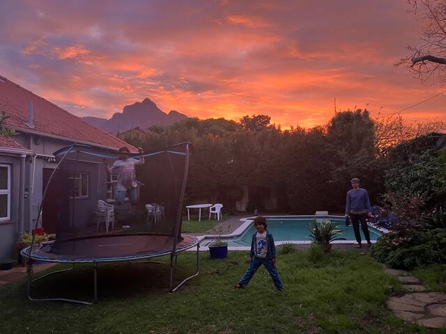 Cosy home in great Neighborhood gallery image 2