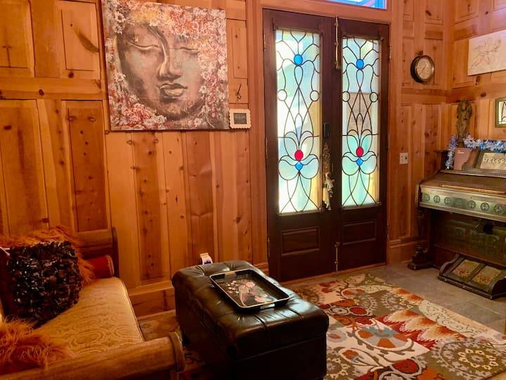 Victorian Charmhouse-pet Friendly/sleeps 6/hot Tub - Julian, CA