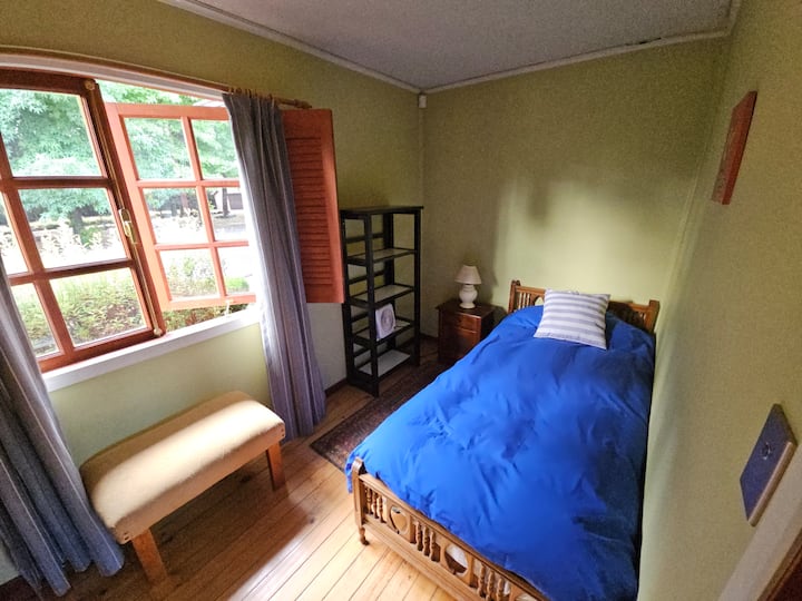 საძინებელი 4