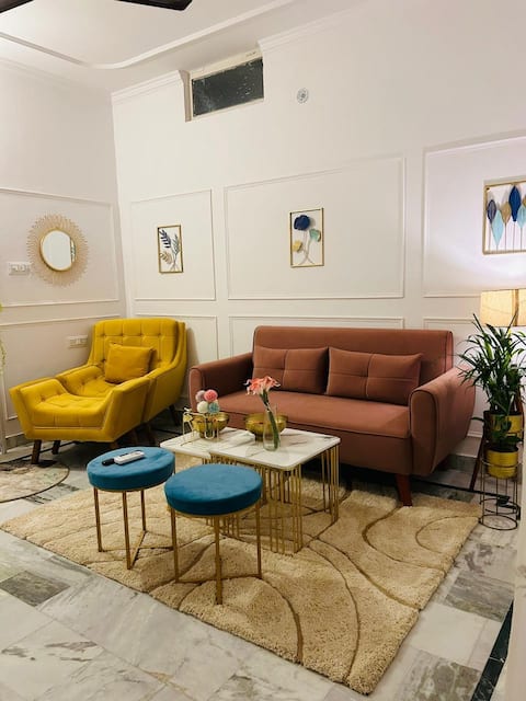 The Duplex Townhouse - By Cestlavie STR