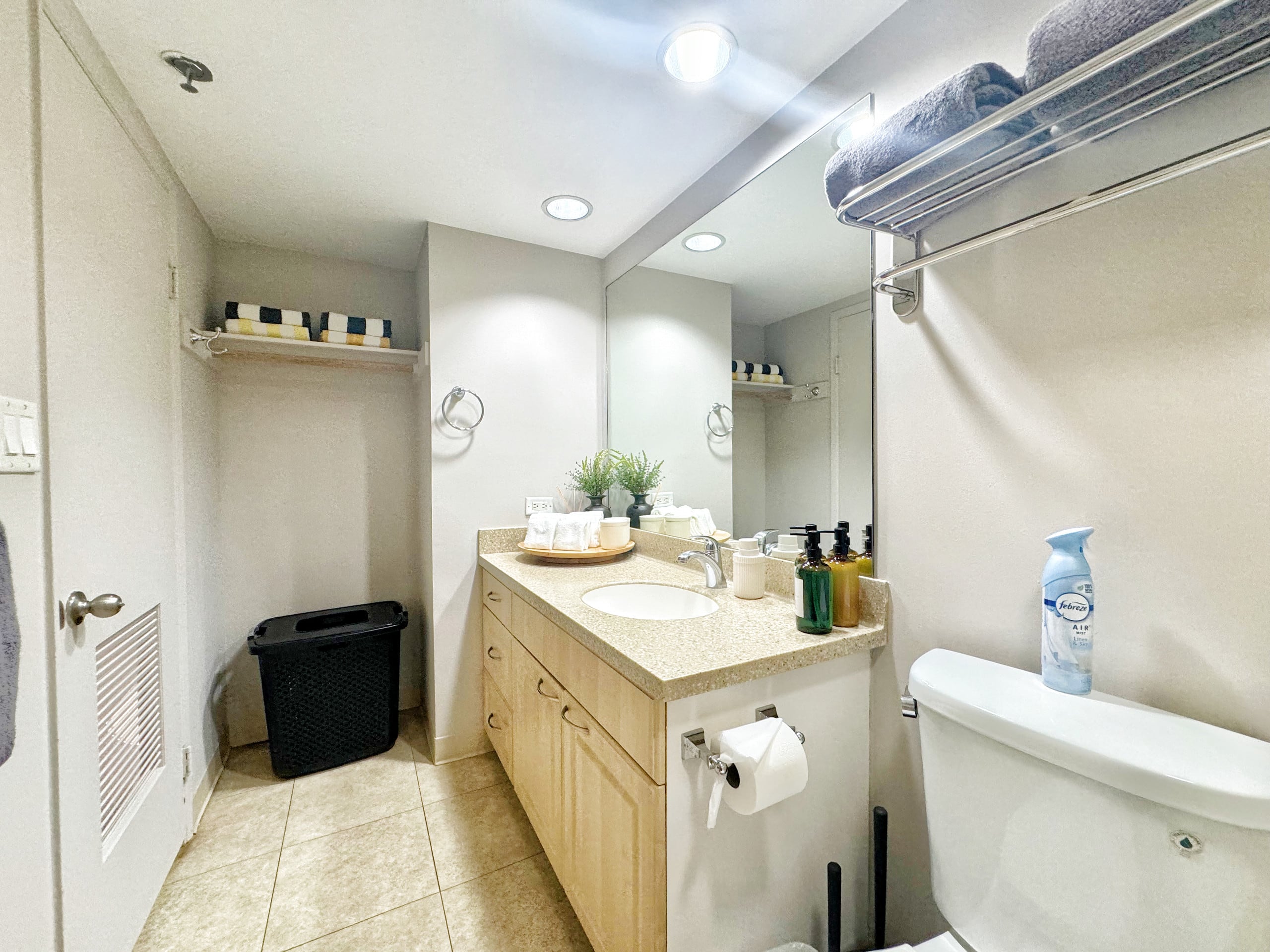 21F-Beautiful Waikiki  1BR-Near Beach~ - Image 26