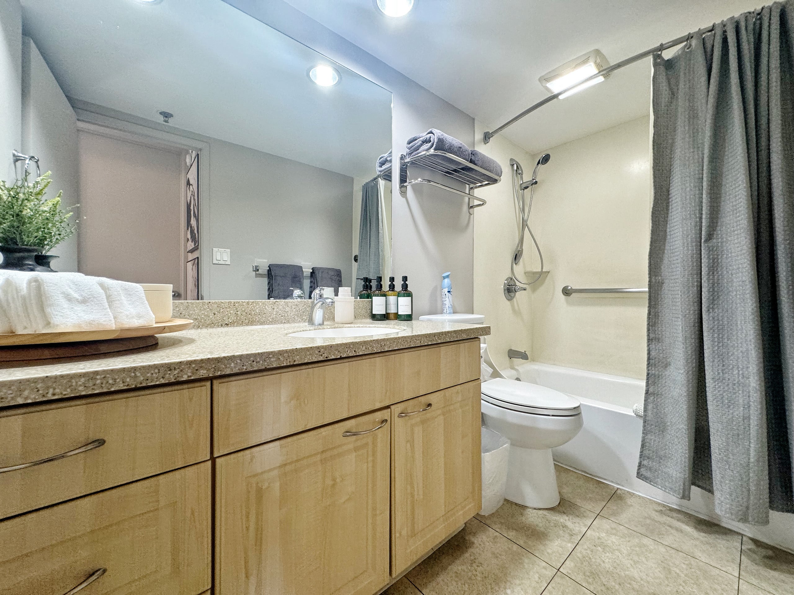 21F-Beautiful Waikiki  1BR-Near Beach~ - Image 27