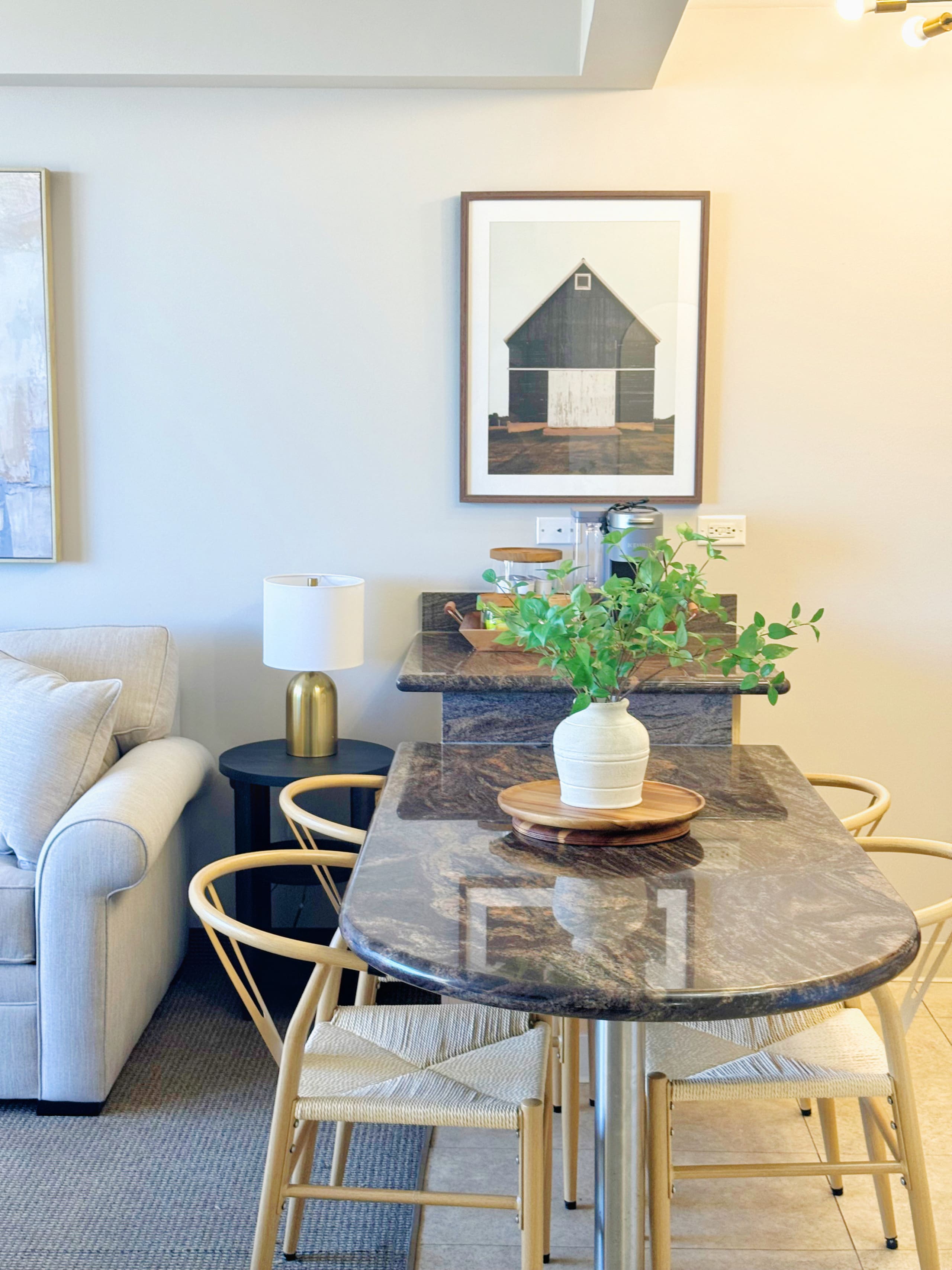 21F-Beautiful Waikiki  1BR-Near Beach~ - Image 15