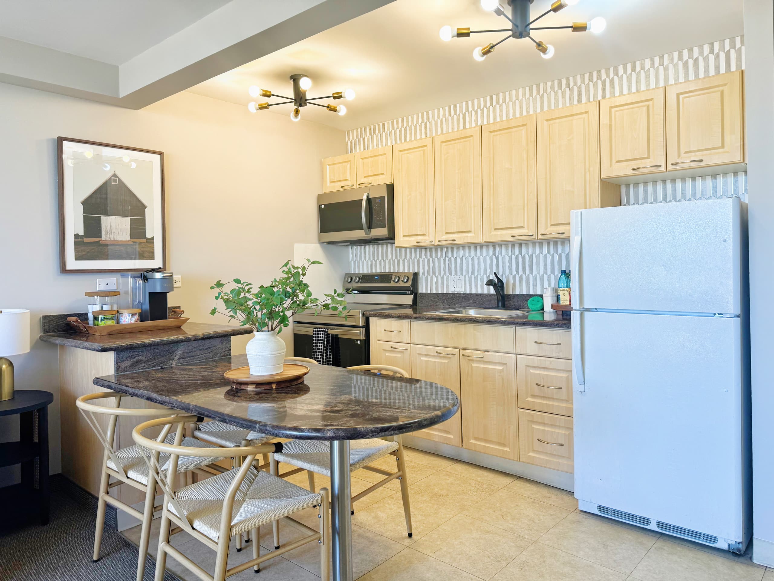 21F-Beautiful Waikiki  1BR-Near Beach~ - Image 12