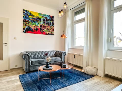 R+S Apartments: Stylish Apartment