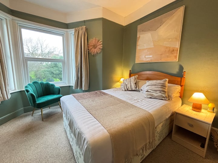 Large Double Room - 브릭스엄