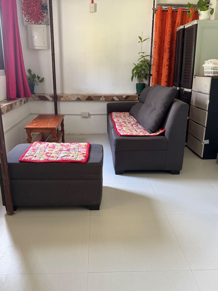 Affordable Stay Near San Juan | Tiny Box House - San Fernando