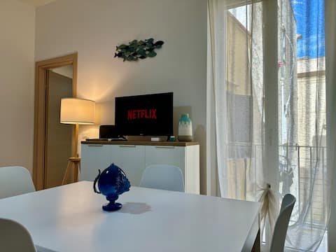 Annuncio Airbnb popolare: [Cortile San Daniele] Cosy Apartment • WiFi a Trapani