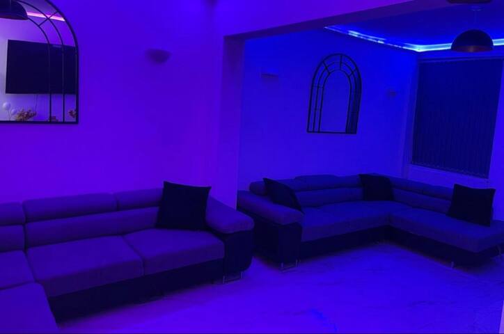 Short Stops & hot tub gallery image 5