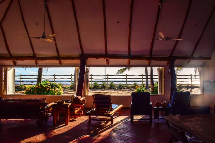 Villa Paradiso 2, Playa Privada - El Salvador