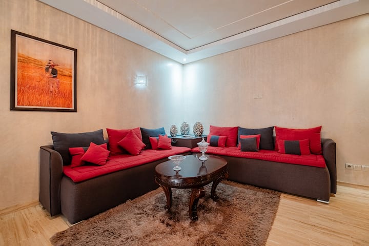 Bel Appartement à Victor Hugo - 마라케시
