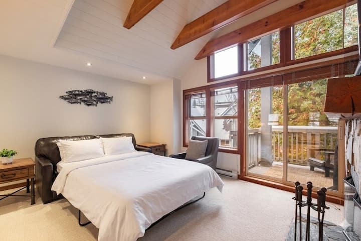 Townhome | Bbq | Pets | Free Parking | Wifi - Whistler