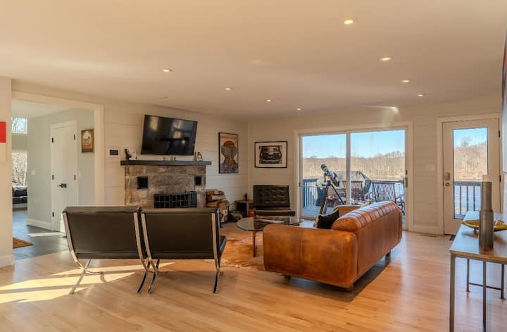 Beautiful Escape! Hudson Valley House - Brewster, NY