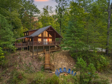 Lakeside Timber Retreat at Red River Gorge!