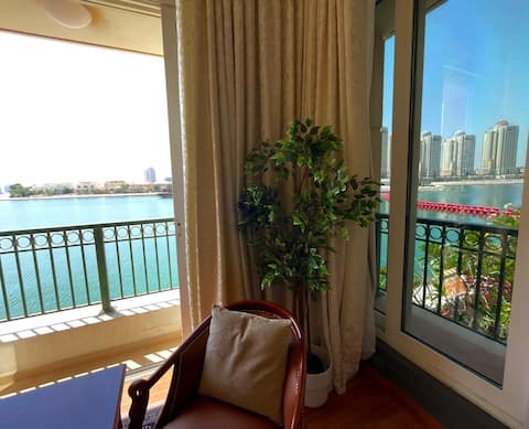 Morning sea breeze, 2 bdr with beach access @pearl