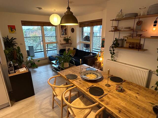 Stylish & Modern 3 Bedroom Home