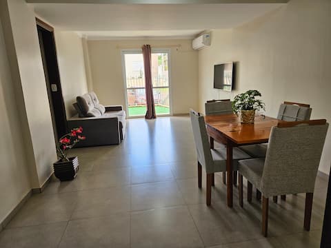 Imóvel de sucesso: Spacious apartment. em Não Me Toque