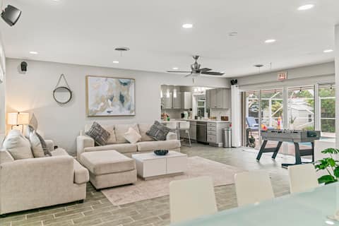 Top performing Airbnb: Hollywood Happy Place | Heated Pool | Near Beach in Florida