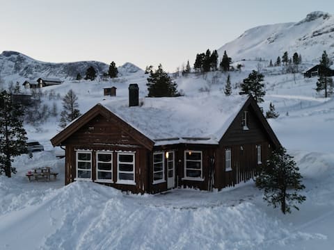 Modern cabin in the mountains, Sunndal