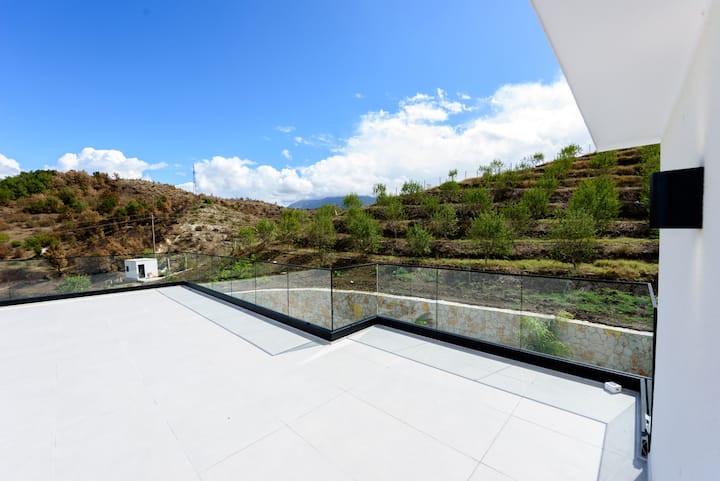 1 ოთახის ტერასა