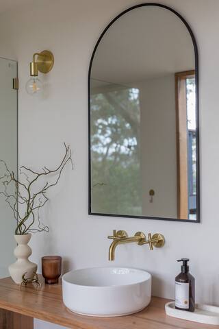 Bush Hideaway gallery image 5