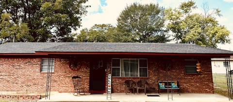 Murfreesboro AR
Crater Diamonds
Wandering Wagon
