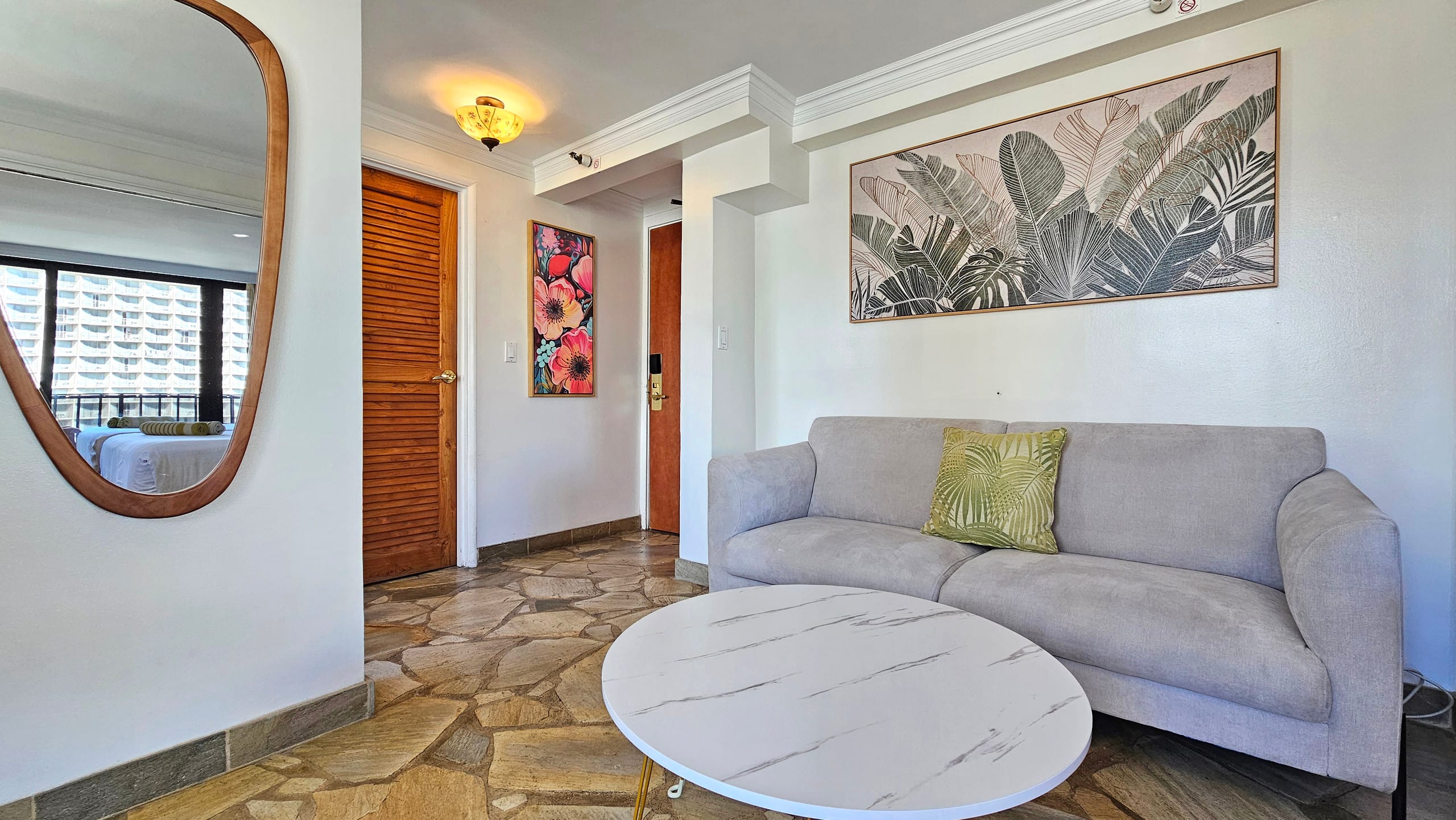 BMB 1204 Ideal Hawaiian retreat ½Block to Beaches - Image 3