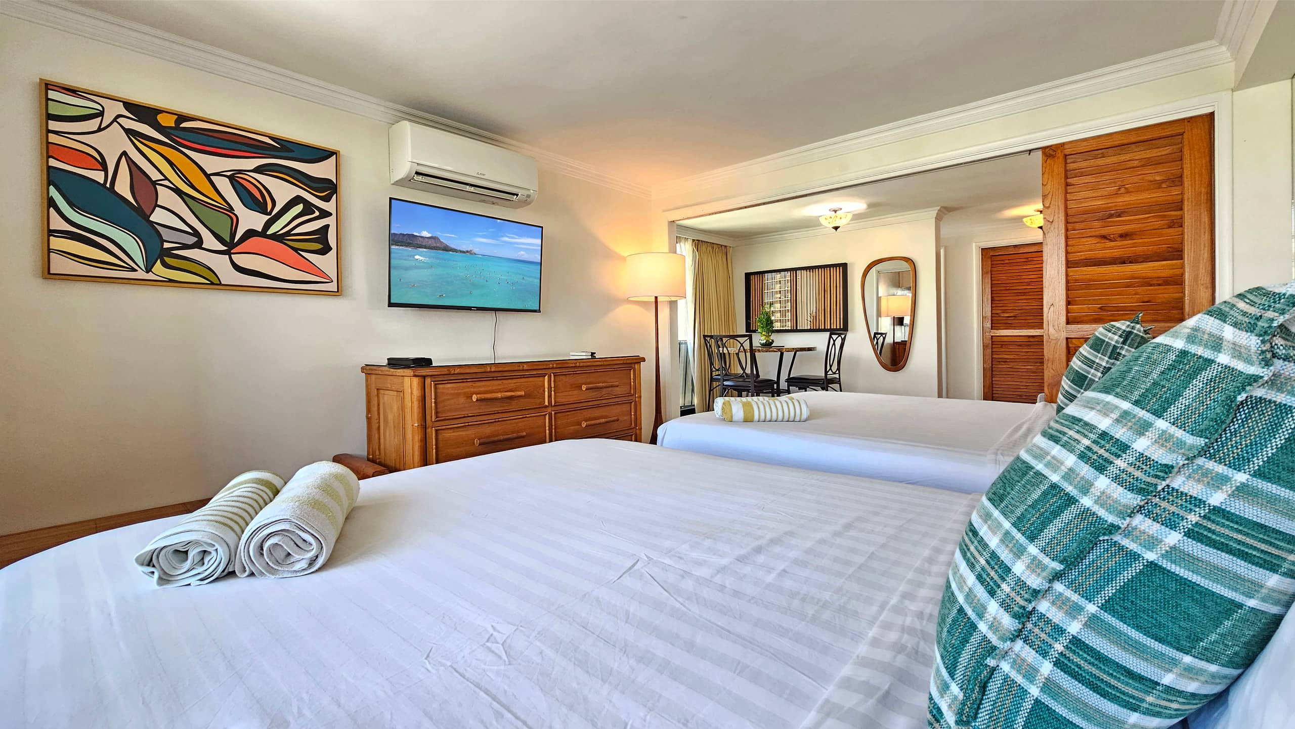 BMB 1204 Ideal Hawaiian retreat ½Block to Beaches - Image 12