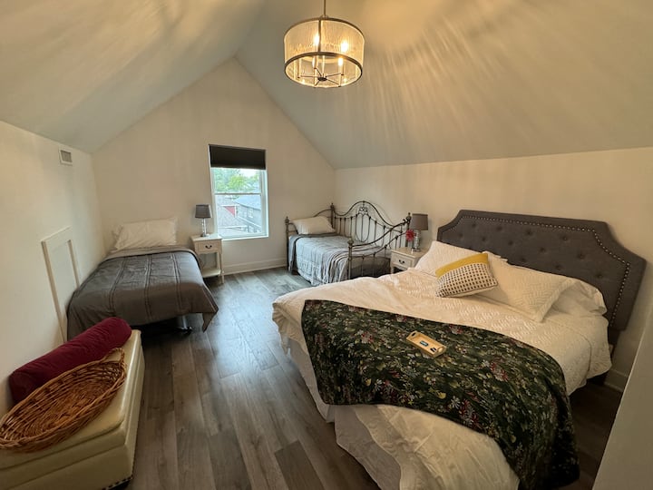 საძინებელი 4